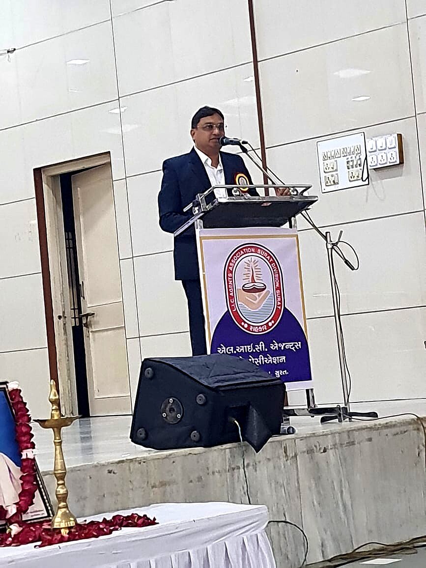 Speaker at LICAAS podium